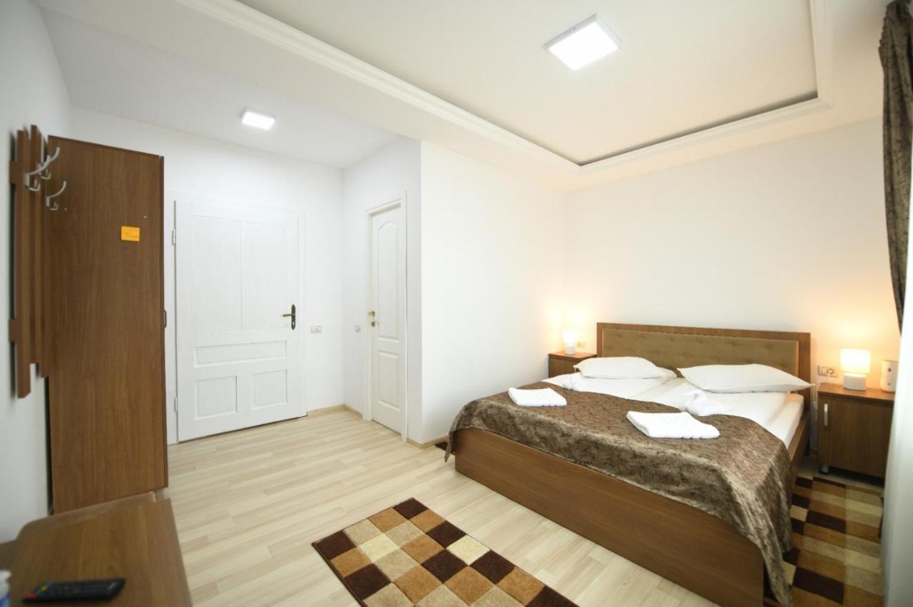 Casa Mirandre Apartman Hátszeg Kültér fotó