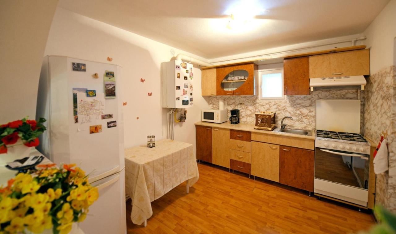 Casa Mirandre Apartman Hátszeg Kültér fotó