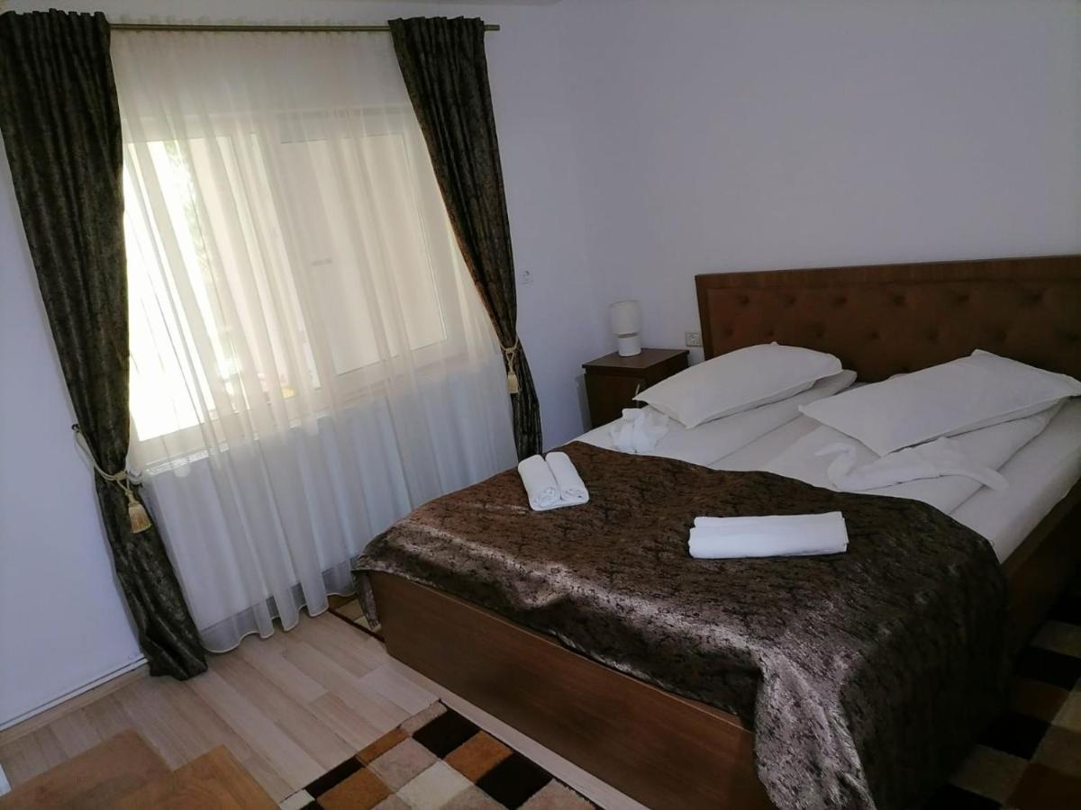 Casa Mirandre Apartman Hátszeg Kültér fotó