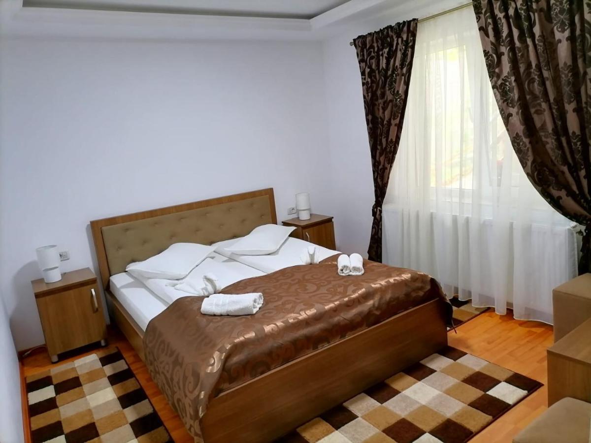Casa Mirandre Apartman Hátszeg Kültér fotó