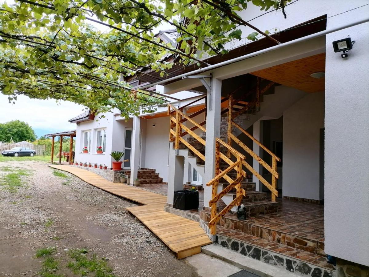 Casa Mirandre Apartman Hátszeg Kültér fotó
