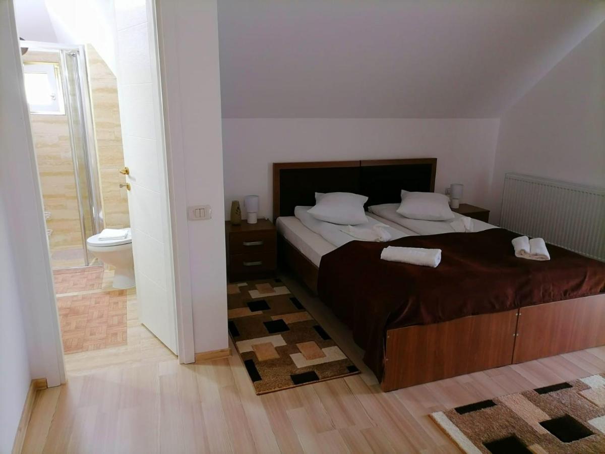 Casa Mirandre Apartman Hátszeg Kültér fotó
