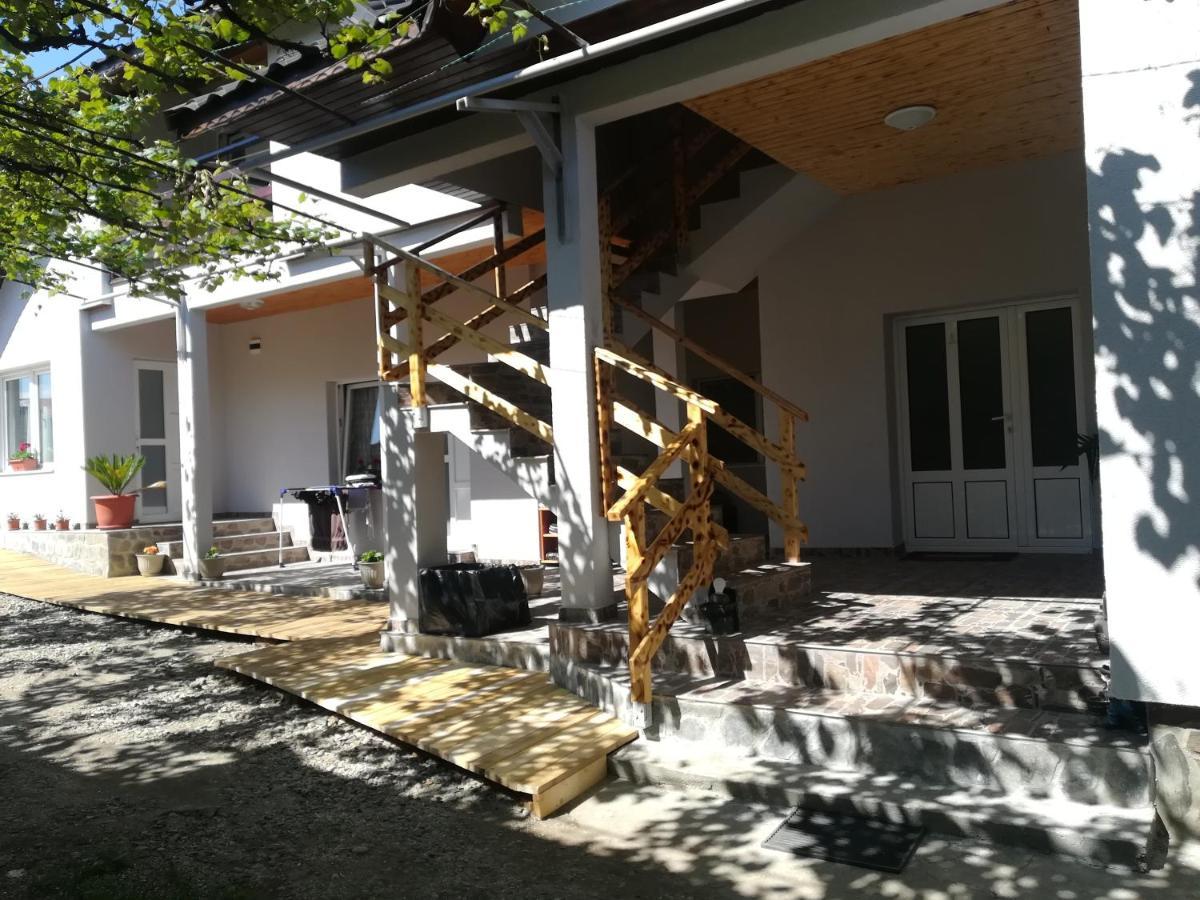 Casa Mirandre Apartman Hátszeg Kültér fotó