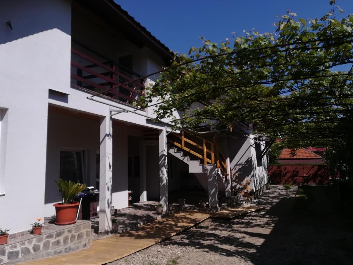 Casa Mirandre Apartman Hátszeg Kültér fotó